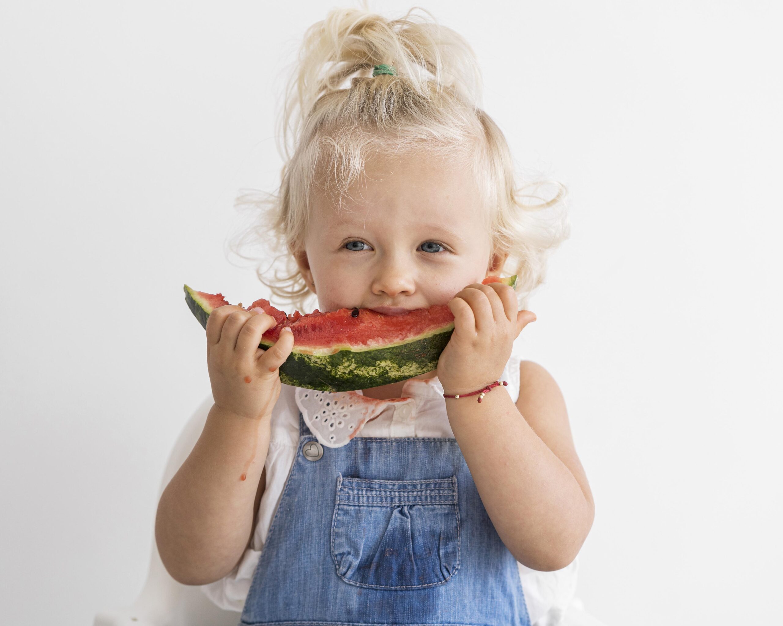 Diet and Snacking Effect on Your Child’s Teeth diet and snacking affect your child's teeth