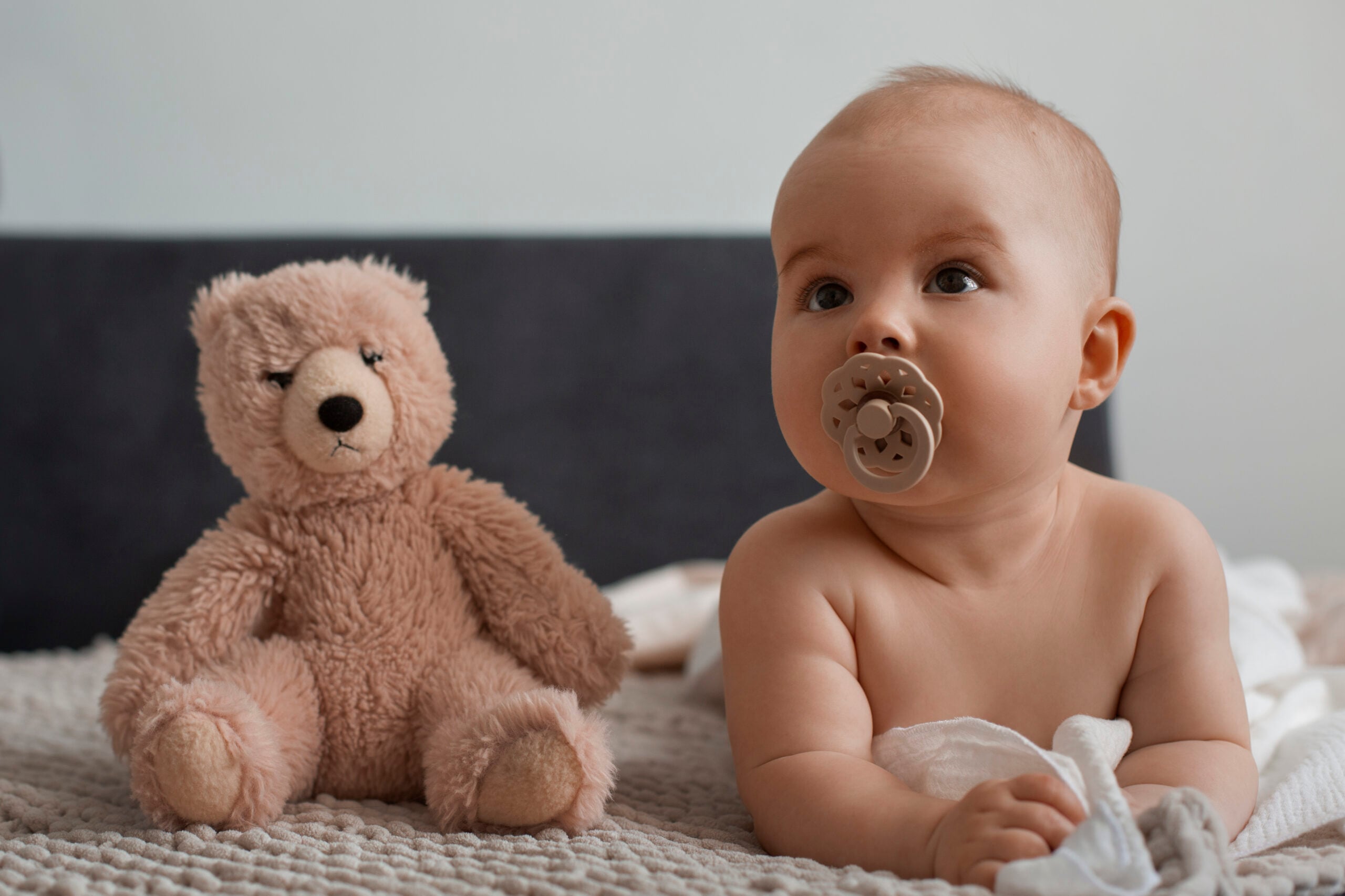 Baby with pacifier habit Thumb Sucking and Pacifier Affect Your Child’s Teeth